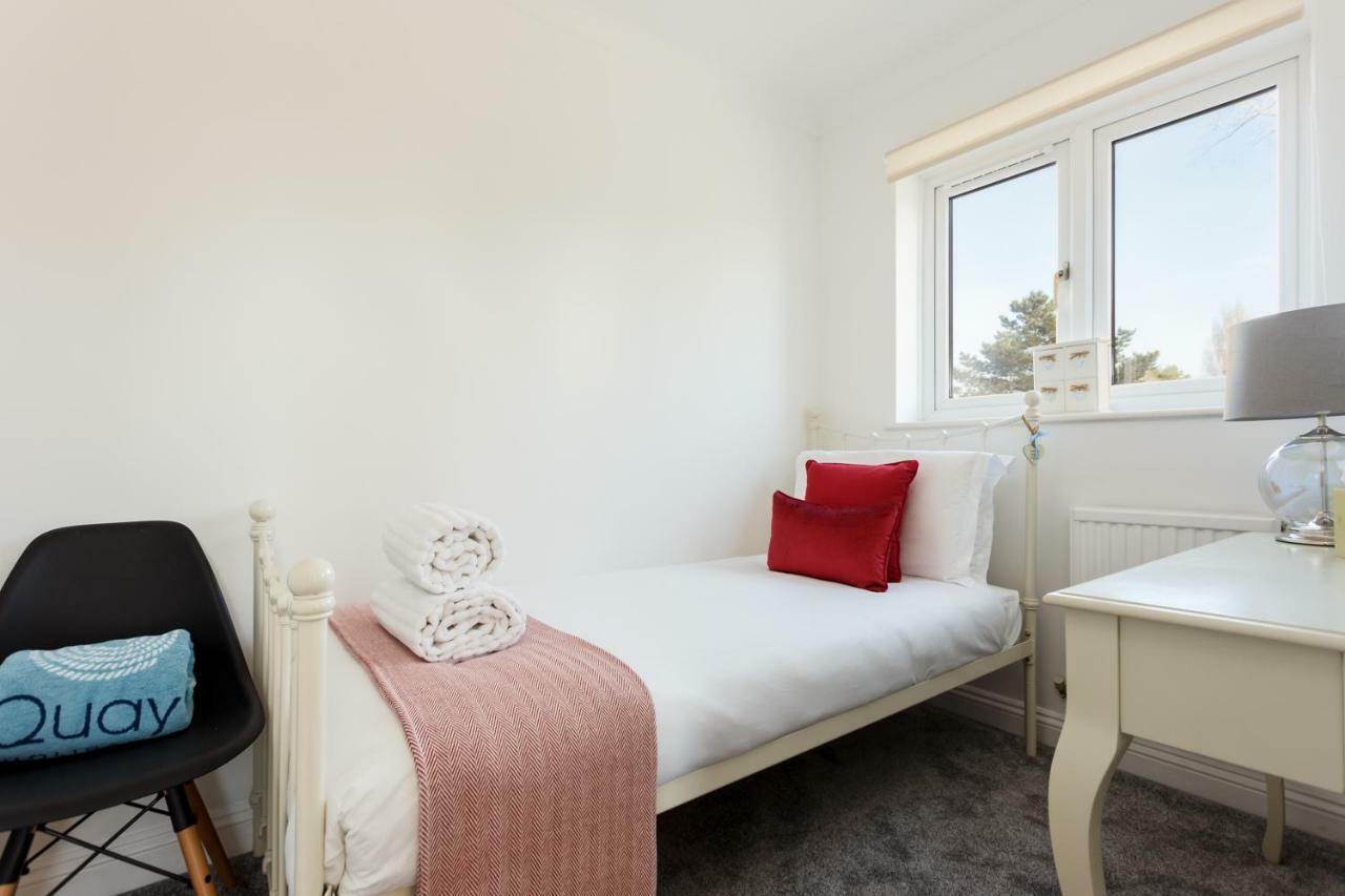 Fantasea Villa Poole Kültér fotó